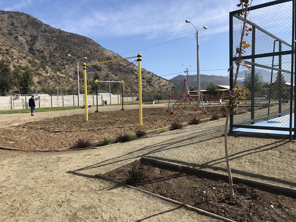 Multicancha y áreas verdes Requinoa